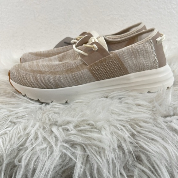 HEY DUDE Women's Sirocco Neutral Slip On Sneakers Size 10 NEW - Picture 7 of 13